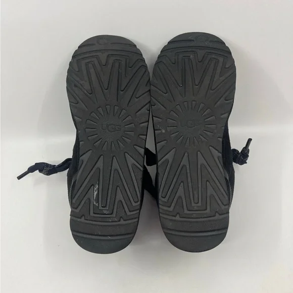 UGG LOWMEL WOMEN'S BOOT/SNEAKER SUEDE BLACK Sz 10 - Picture 5 of 7